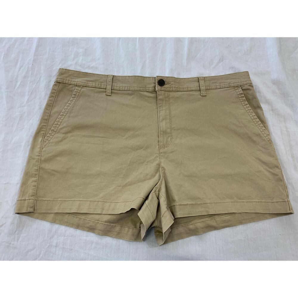 🍏🍏🍏 NWT AND EAWY STRETCH WOMENS SHORT SIZE 16 🍏🍏🍏